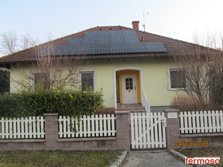 Haus - 2261, Mannersdorf an der March - Traumhafter Bungalow vollunterkellert mit Fitness und Kino, perfekt und gepflegt mit wunderbaren Garten