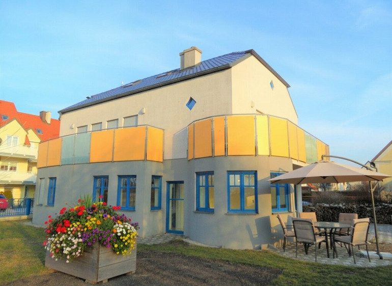 Haus - 2100, Korneuburg - >> MIETHAUS mit 6 ZIMMER, DOPPELGARAGE, KELLER und EIGENGARTEN, am ORTSRAND!