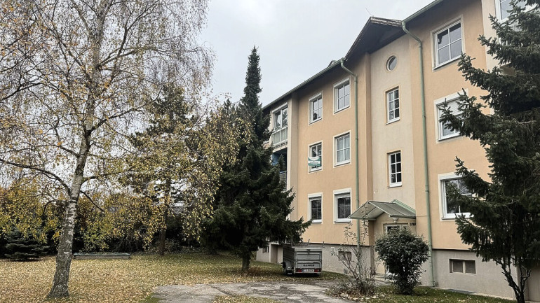 Wohnung - 2540, Bad Vöslau - 2540 Bad Vöslau | Ruhige und helle 3-Zimmer-WOHNUNG 78 m² mit Loggia und Stellplatz | Direkt bei den Weingärten