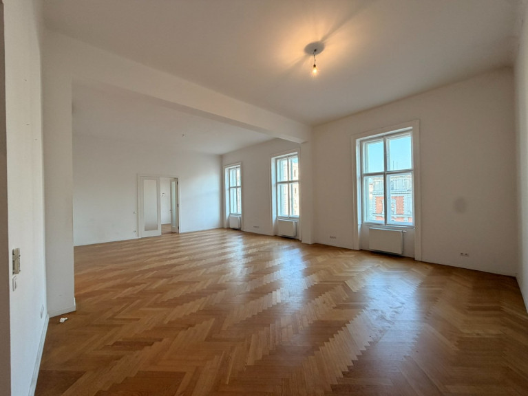 Büro / Praxis - 1010, Wien - Repräsentatives Altbaubüro am Schottenring – Klimatisiert mit Blick auf die Börse