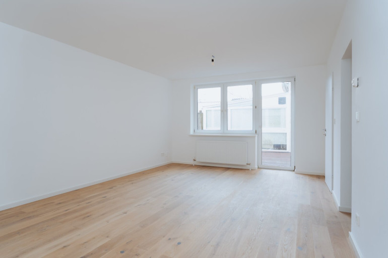 Wohnung - 1230, Wien - Neu sanierte 4- Zimmerwohnung mit Garten