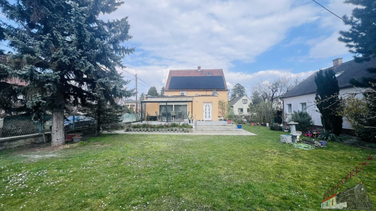 Haus - 2201, Gerasdorf - NEU! Familientraum mit großem Garten, Photovoltaikanlage, Klimaanlage, Garage und Keller