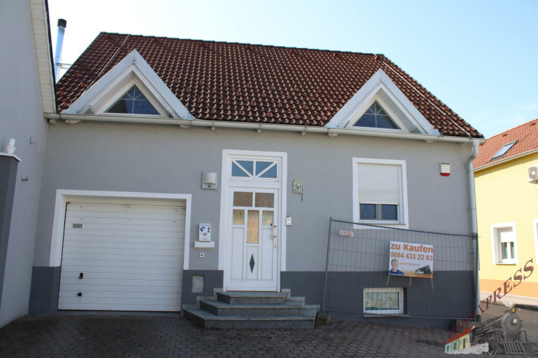 Haus - 2203, Putzing - Gut gelegenes Einfamilienhaus in Putzing Nähe Einkaufscenter G 3  bei Ebersdorf