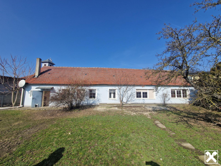 Haus - 3435, Dürnrohr - BAUTRÄGERLIEGENSCHAFT ODER SANIERUNGSBEDÜRTIGES LANDHAUS MIT BAULANDRESERVE IN SEHR GUTER WOHNLAGE MIT HERRLICHEM GARTEN