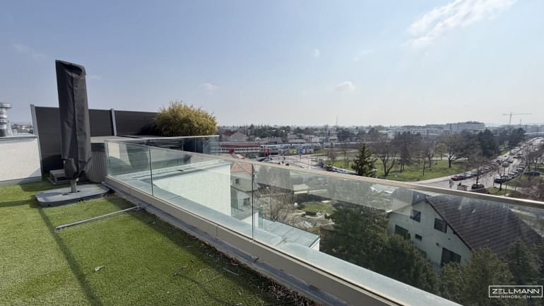 Wohnung - 1230, Wien - Luxuriöses Dachgeschossjuwel – Traumterrasse mit Rundumblick & Jacuzzi | ZELLMANN IMMOBILIEN