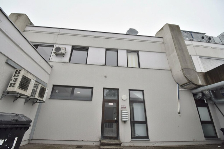 Büro / Praxis - 4050, Traun - Kleines Büro mit Parkettboden und Entwicklungspotenzial in Traun