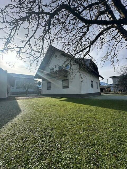 Haus - 9141, Eberndorf - Einfamilienhaus mit großem Garten nahe Klopeiner See – viel Potenzial
