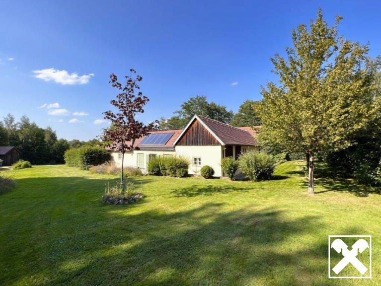 Haus - 3830, Jarolden - Exklusiv sanierter Vierkanthof mit idyllischem Innenhof und Naturgarten