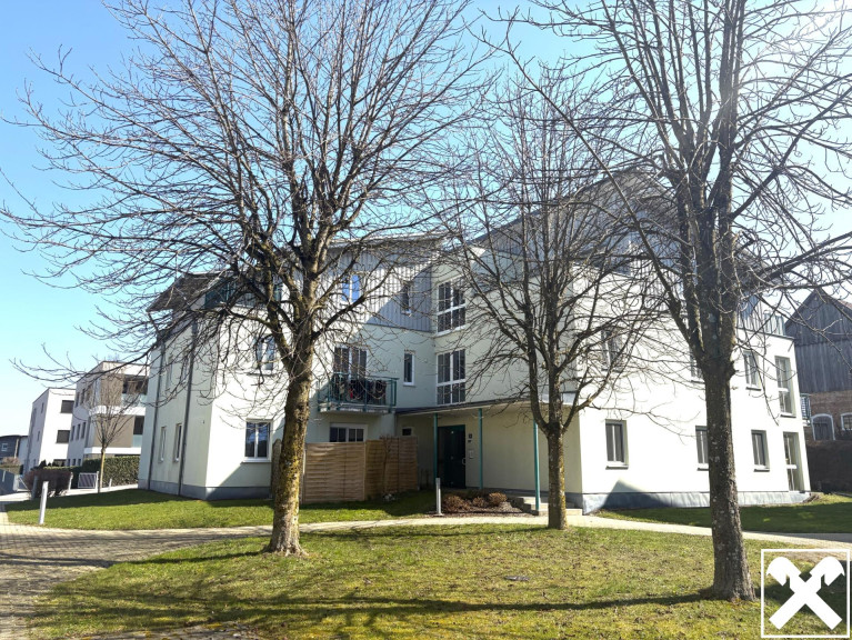 Wohnung - 4910, Ried im Innkreis - Teilmöblierte ETW mit TG-Stellplatz in Krankenhausnähe