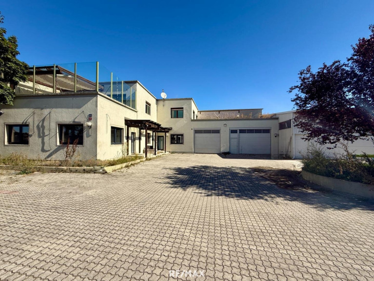 Halle / Lager / Produktion - 2522, Oberwaltersdorf - Ideale Gewerbeliegenschaft für Logistik & Produktion – mit Büro und Wohnung