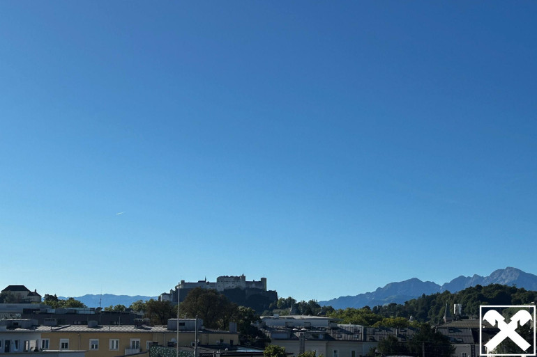 Wohnung - 5020, Salzburg - Erstbezug nach Sanierung: 2-Zimmer-Wohnung mit Festungsblick