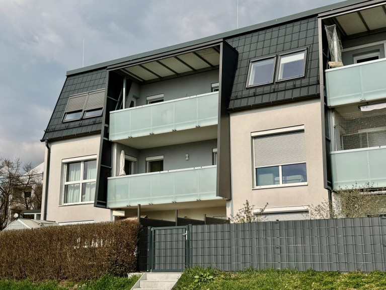 Wohnung - 4223, Katsdorf - GEPFLEGTE DACHGESCHOSSWOHNUNG  II  HOCHWERTIGE AUSSTATTUNG  II  EINZELGARAGE + FREISTELLPLATZ  II  ZENTRUM KATSDORF