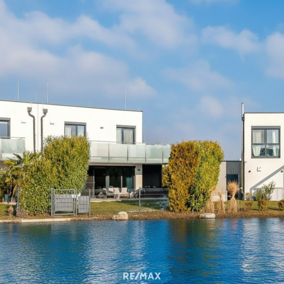 Haus - 2522, Oberwaltersdorf - Exklusive Villa am Libellensee/Oberwaltersdorf