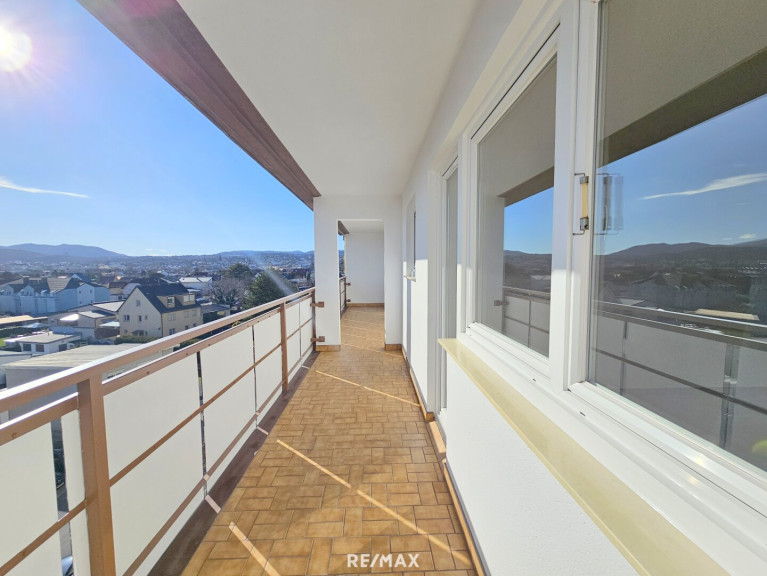 Wohnung - 2345, Brunn am Gebirge - SÜD-LOGGIA mit ca.17,64m² - 5. LIFTSTOCK - WEITBLICK - UNEINSEHBAR - RUHIG - 2026 TEILRENOVIERT