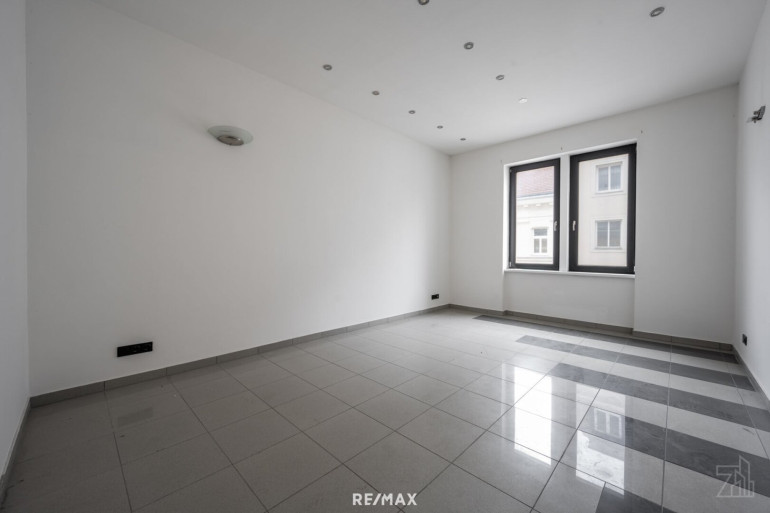 Wohnung - 1120, Wien - ANLEGERHIT | unbefristet vermietet – Modern sanierte 36 m² – Garconniere
