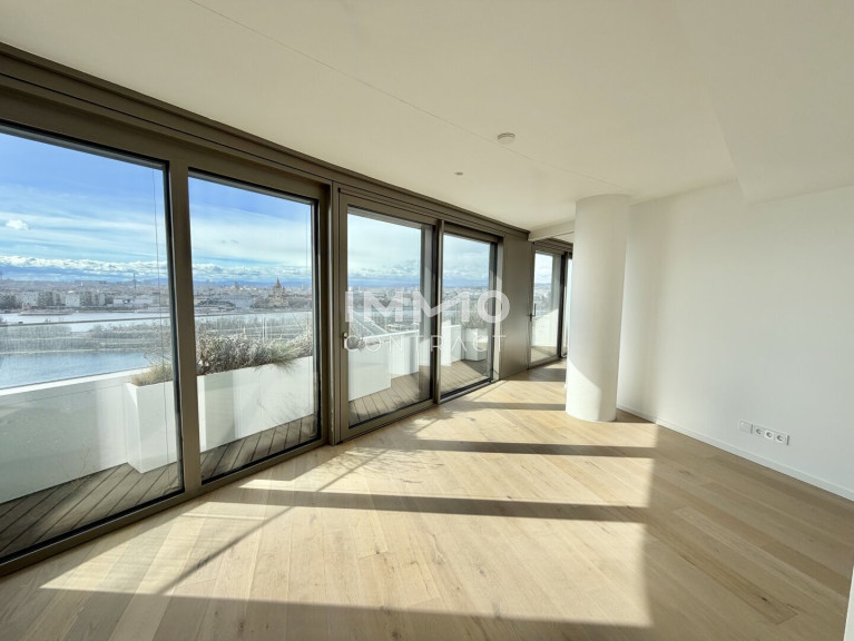 Wohnung - 1220, Wien - City-Refugium am Wasser: Den schönsten Ausblick auf Stephansdom, Prater & Neue Donau