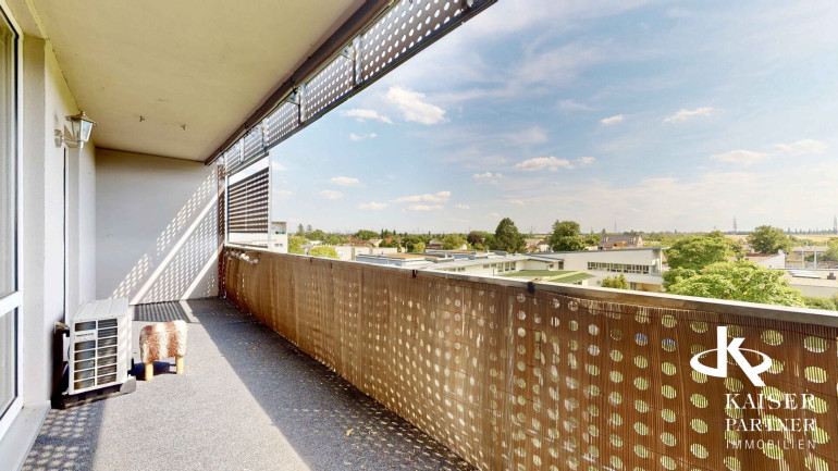 Wohnung - 1100, Wien - Urbaner Lebenstil in Oberlaa! Sensationeller Weitblick, moderne, offene 3-Zimmer-Wohnung mit großer 12,5m² Loggia!