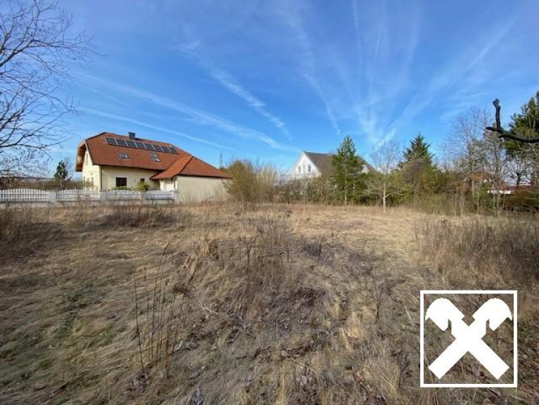 Grundstück - 2700, Wiener Neustadt - Grundstück am Stadtrand mit bewilligter Bauplanung