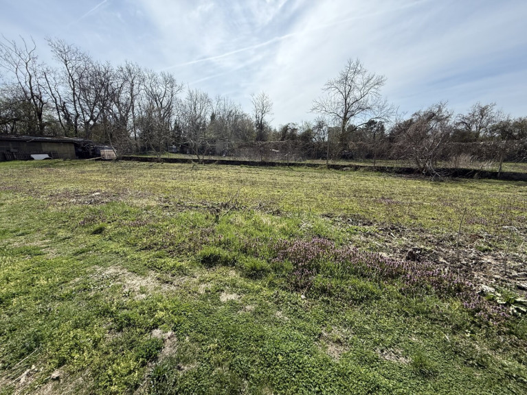 Grundstück - 2700, Wiener Neustadt - Wr.Neustadt Ortsrandlage - Neuparzellierung: zwei Grundstücke mit jeweils ca 550 m2