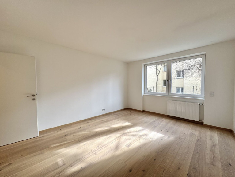 Wohnung - 1190, Wien - AM HAIN - südwestlicher DG-Wohntraum mit enormer Wohnfläche & 2 Balkonen im 19. Bezirk