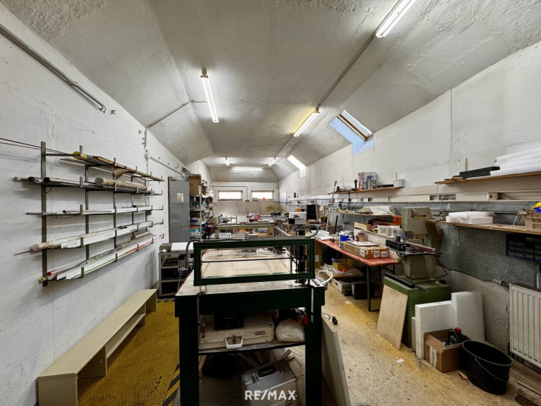 Haus - 8720, Knittelfeld - Ehemalige Tischlerei mit großer Werkstatt, Lager, Büros und Wohnung im Obergeschoss