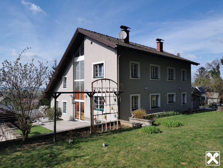 Haus - 2112, Würnitz - RARITÄT: HISTORISCHES WOHNJUWEL IN ATEMBERAUBENDER RUHELAGE MIT SCHÖNER AUSSICHT DIREKT AM WALDRAND IM NAHBEREICH VON WIEN UND KORNEUBURG