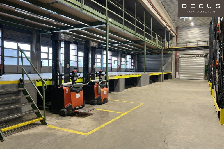 Halle / Lager / Produktion - 1220, Wien - Betriebsliegenschaft mit Büro- und Lagerflächen in Top-Verkehrslage / 1220 Wien