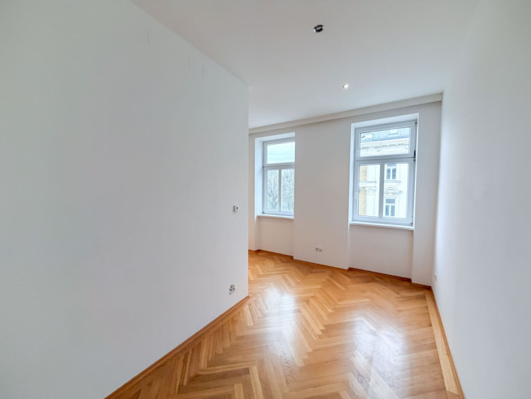 Wohnung - 1140, Wien - 27,25 m2 Eigentums- Garconniere in einem Altbauwohnhaus, Nähe Matzner Park, 5 min zum Bahnhof Wien Penzing!