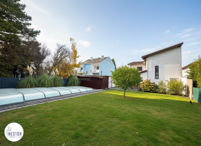 Haus - 1220, Wien,Donaustadt - Neuer Preis! U-Bahn-Nähe | Traumhafte Villa mit Pool, Garten & Garage – Wohnen mit Stil