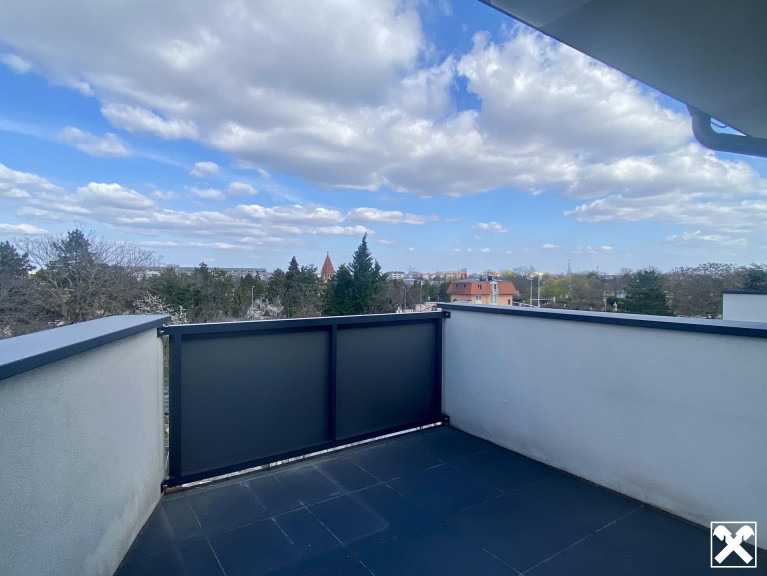 Wohnung - 2700, Wiener Neustadt - Einfach top! 3-Zimmer, großer Balkon, Parkplatz, barrierefrei!