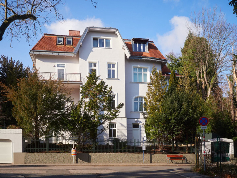 Wohnung - 1130, Wien,Hietzing - Stadtleben trifft Gartenidylle – 3-Zimmer-Wohnung mit großem Privatgarten in Hietzing