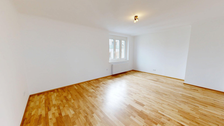 Wohnung - 1210, Wien - Am Puls der Stadt: 2026 modernisierte 2-Zimmer-Wohnung mit Loggia und Top-Öffi-Anbindung