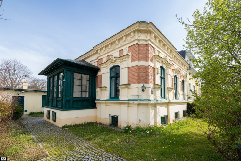 Haus - 2340, Mödling - Altbau-Villa mit Gartenhaus in bester Mödlinger Wohnlage