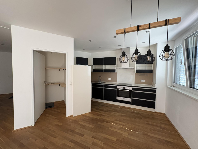 Wohnung - 6134, Vomp - Großzügige 3 Zimmer Wohnung mit großer Terrasse