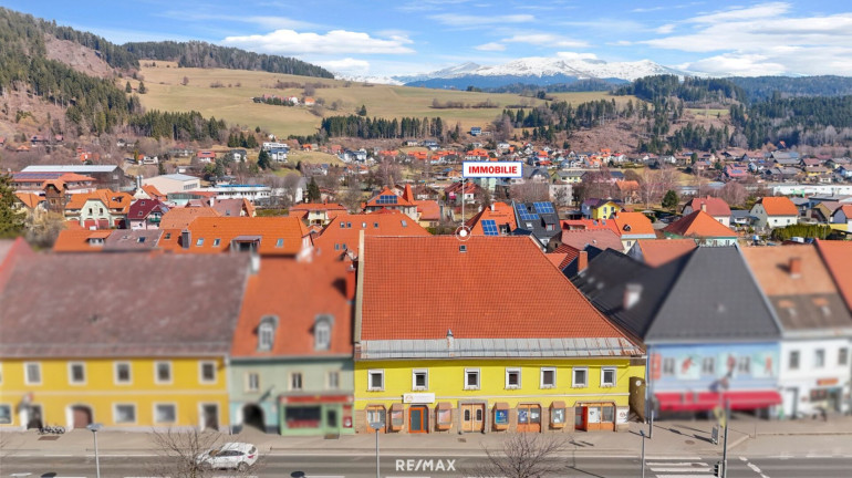 Zinshaus Renditeobjekt - 8820, Neumarkt in der Steiermark - Wohn-/Geschäftshaus am Hauptplatz von Neumarkt in der Steiermark