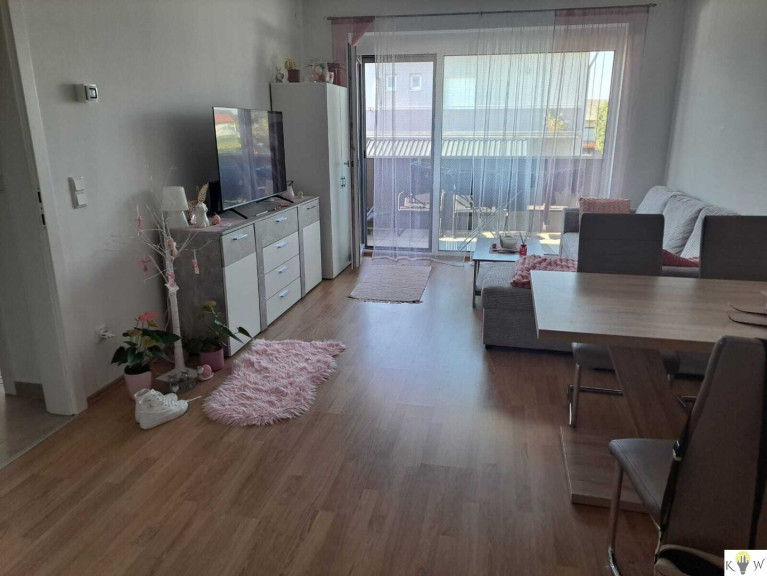 Wohnung - 7132, Frauenkirchen - Sonnige 2 Zimmerwohnung mit Balkon!