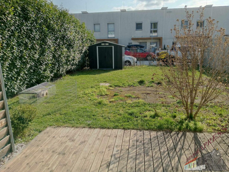 Haus - 2514, Traiskirchen - Stilvolle Doppelhaushälfte mit kleinem Garten und 2 PKW-Stellplätzen in Traiskirchen wartet auf nette Familie!