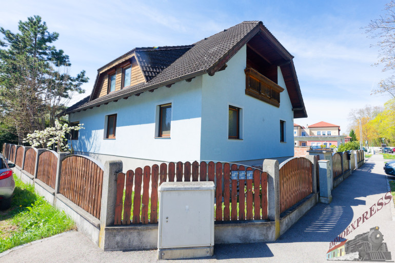 Haus - 2540, Kottingbrunn - Familienhaus in Bestlage Kottingbrunn | Direkt am Schlosspark | 166 m² Wohnfläche | 503 m² Grund