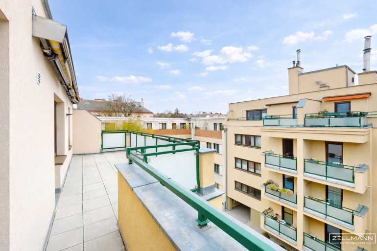 Wohnung - 1120, Wien - HETZENDORF an der Grenze zu Hietzing | 2 1/2 Zimmer + Wohnküche | Sonnige Dachterrassenwohnung | ZELLMANN IMMOBILIEN