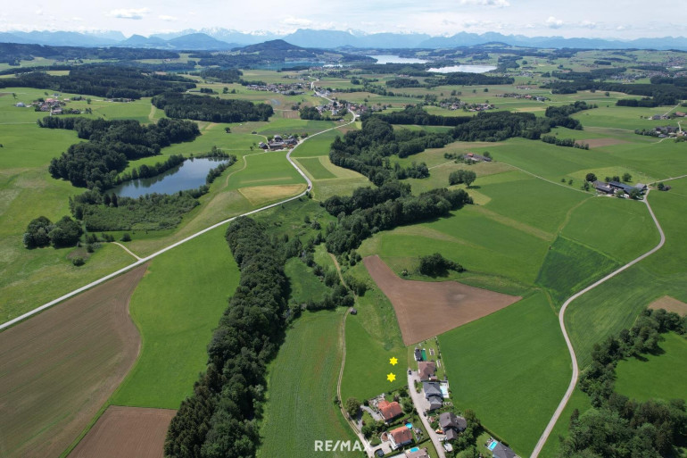 Grundstück - 5221, Lochen am See - Baugrundstück ohne Bauzwang nähe Mattsee