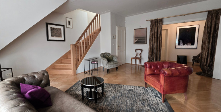 Wohnung - 2700, Wiener Neustadt - Edle Dachgeschosswohnung mit Terasse im Herzen von Wiener Neustadt