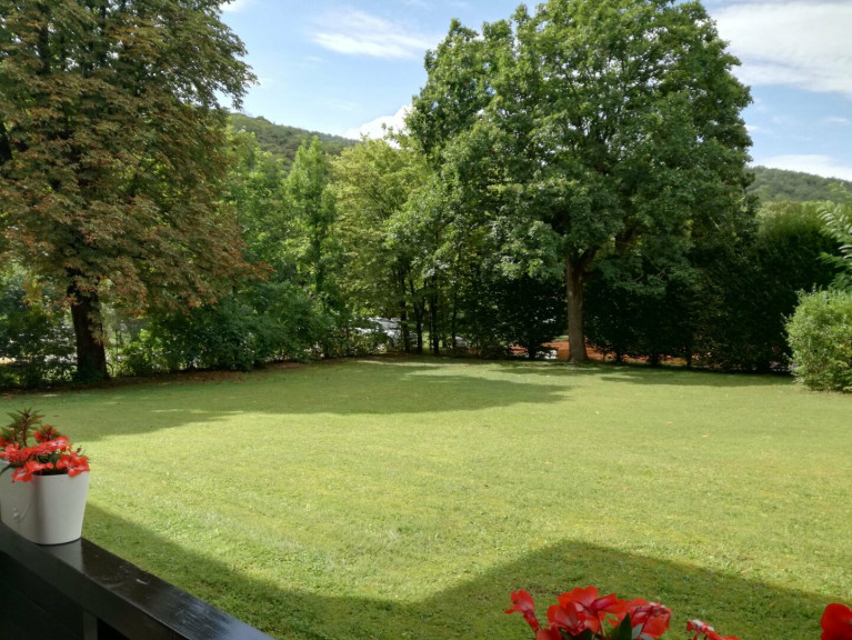 Wohnung - 2500, Baden - HERRLICH GRÜN UND RUHIG - Loggia-Wohnung mit sonnigem Gartenblick