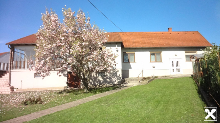 Haus - 7083, Purbach am Neusiedler See - Einfamilienhaus mit teilweisem Seeblick in ruhiger Lage!