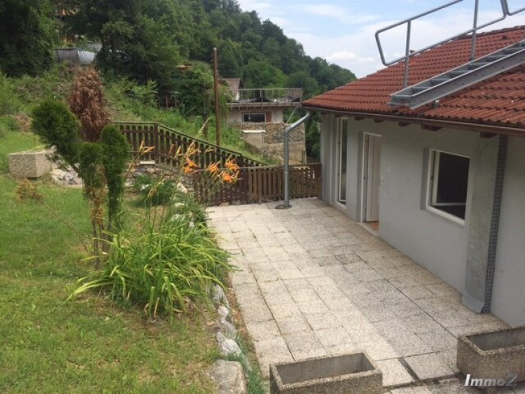 Wohnung - 8052, Graz - Stadtrand-Lage im Grünen: nette 2 Zimmer Wohnung mit Terrasse + Gartenanteil, Parkplatz