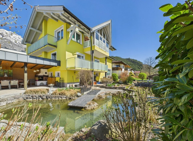 Haus - 6068, Mils - Attraktives Wohnen am Wasser: Zweifamilienwohnhaus zu verkaufen!