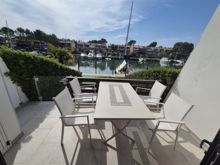 Haus - 33053, Aprilia Marittima - Reihenhaus mit privatem Bootsanlegeplatz in Aprilia Marittima