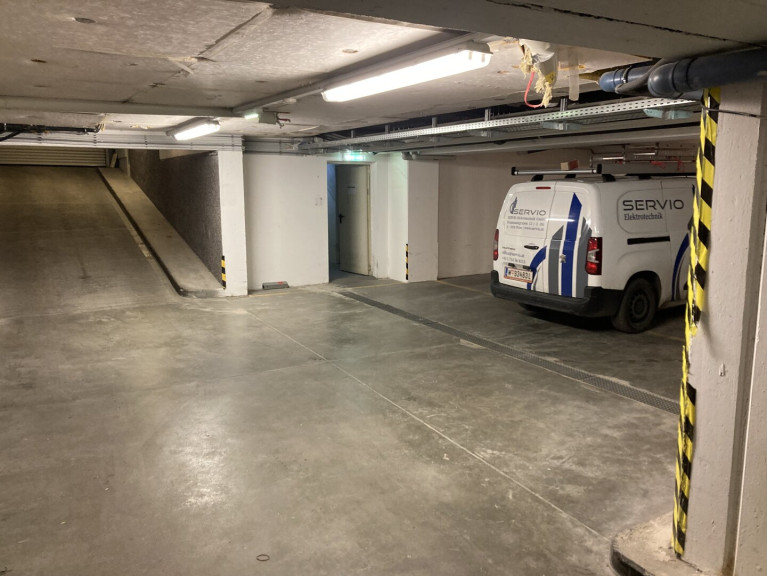 Immobilie - 1210, Wien - PKW-Abstellplätze!