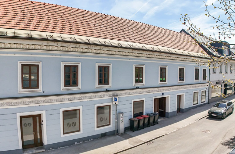 Zinshaus Renditeobjekt - 9020, Klagenfurt am Wörthersee - *** Solides Ertragsobjekt in Klagenfurt *** - 6 Wohneinheiten & 2 Geschäftslokale