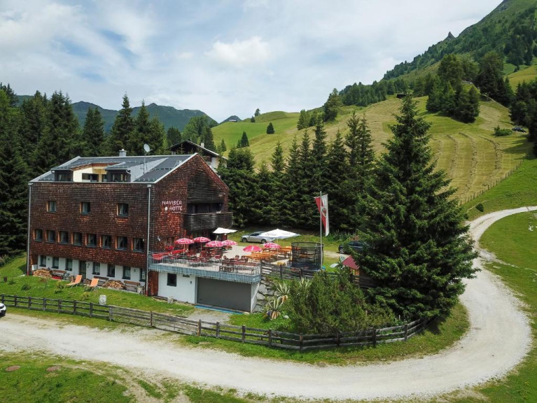 Gastgewerbe - 6145, Navis - Exklusive Almliegenschaft in außergewöhnlicher Höhenlage mit Gastronomie & Beherbergung