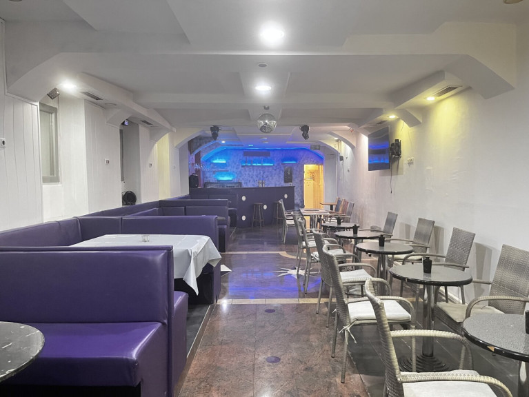 Gastgewerbe - 1090, Wien - Gastronomielokal mit Lüftung. 2 Schanigarten möglich